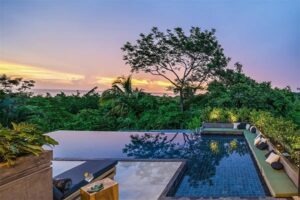 Luxury Houses in Nosara with Gypsy Cab Nosara