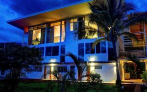 Moana Surf Resort with Gypsy Cab Nosara